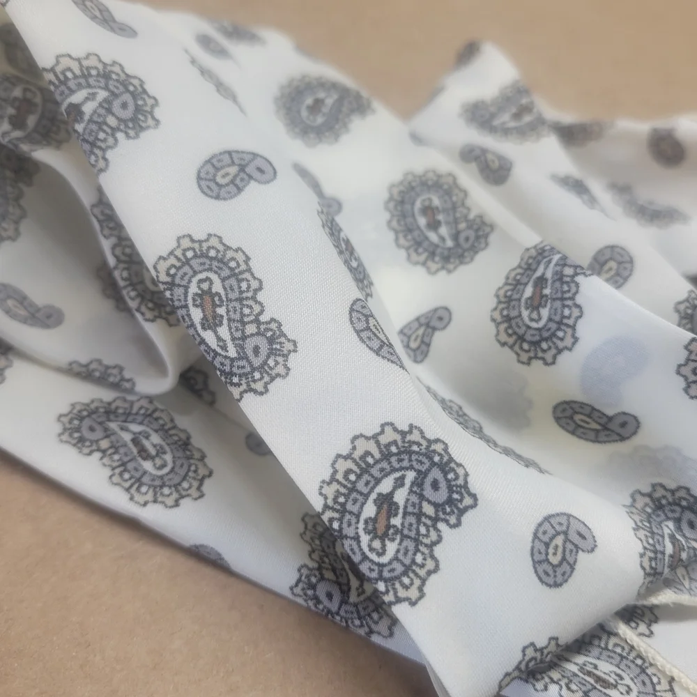 Vintage neck scarf